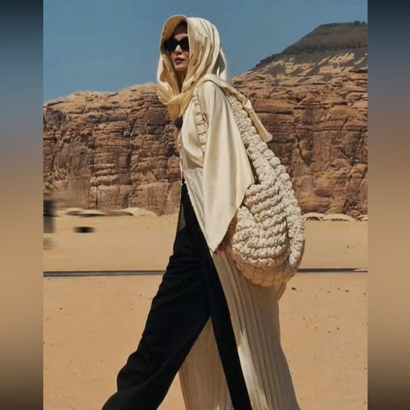 COPY - Unlisted items live show - Picture 9 of 15